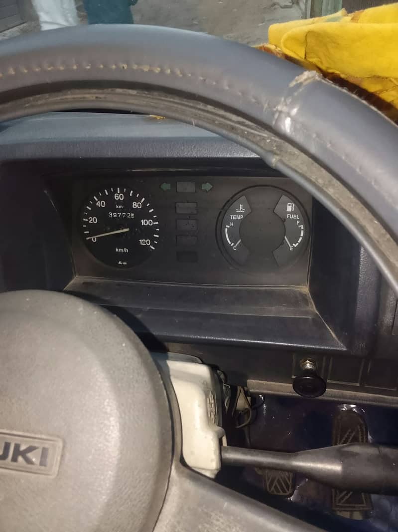 Suzuki Bolan 2012 8