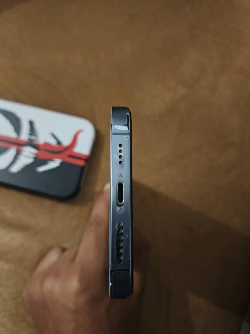 Apple iPhone 13 Pro Max 5