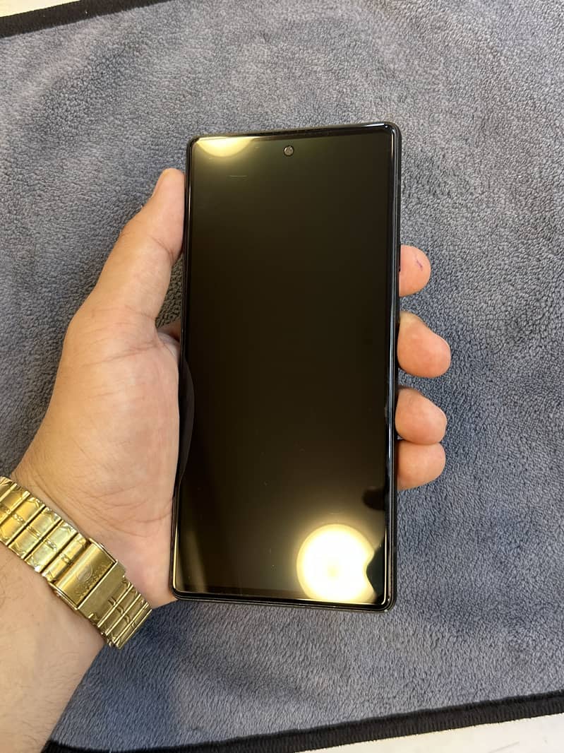 Google Pixel 6 4