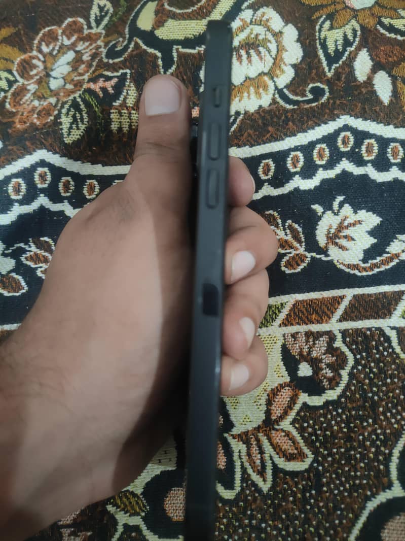 Apple iPhone 14 Pro Max 2