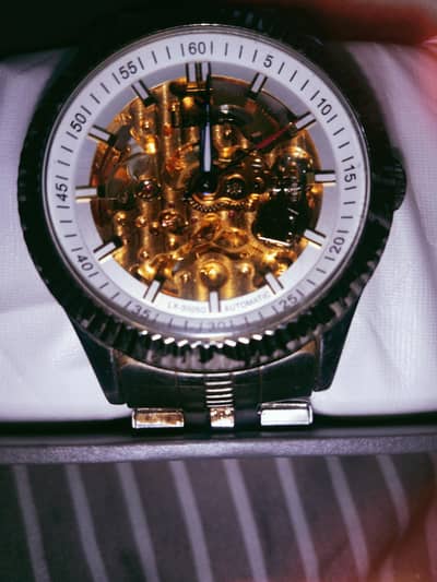 This is the luxurious watch ⌚