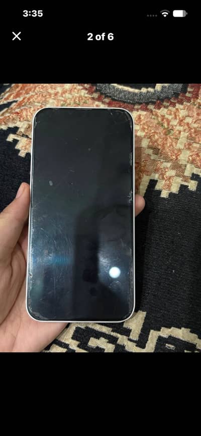 Apple iPhone 13