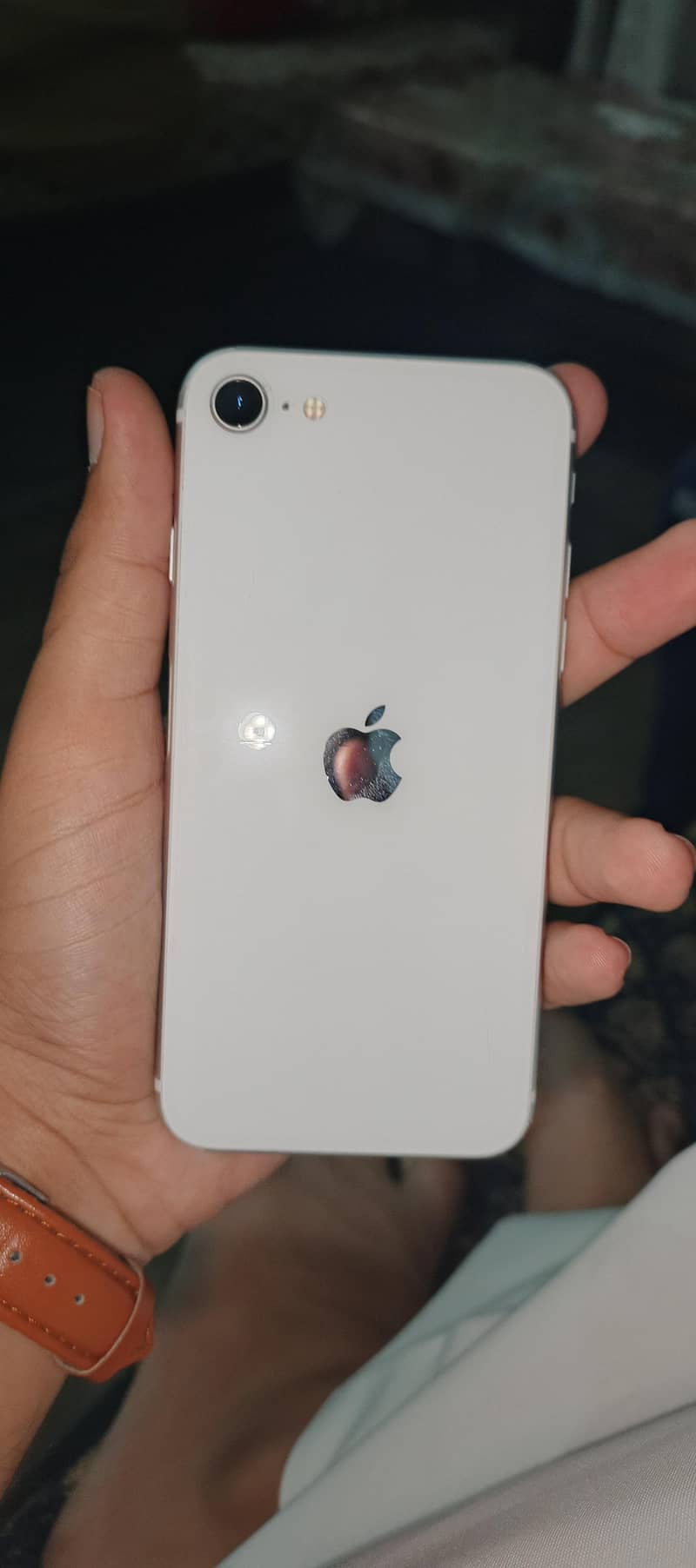 Apple iPhone SE 2nd generation 0