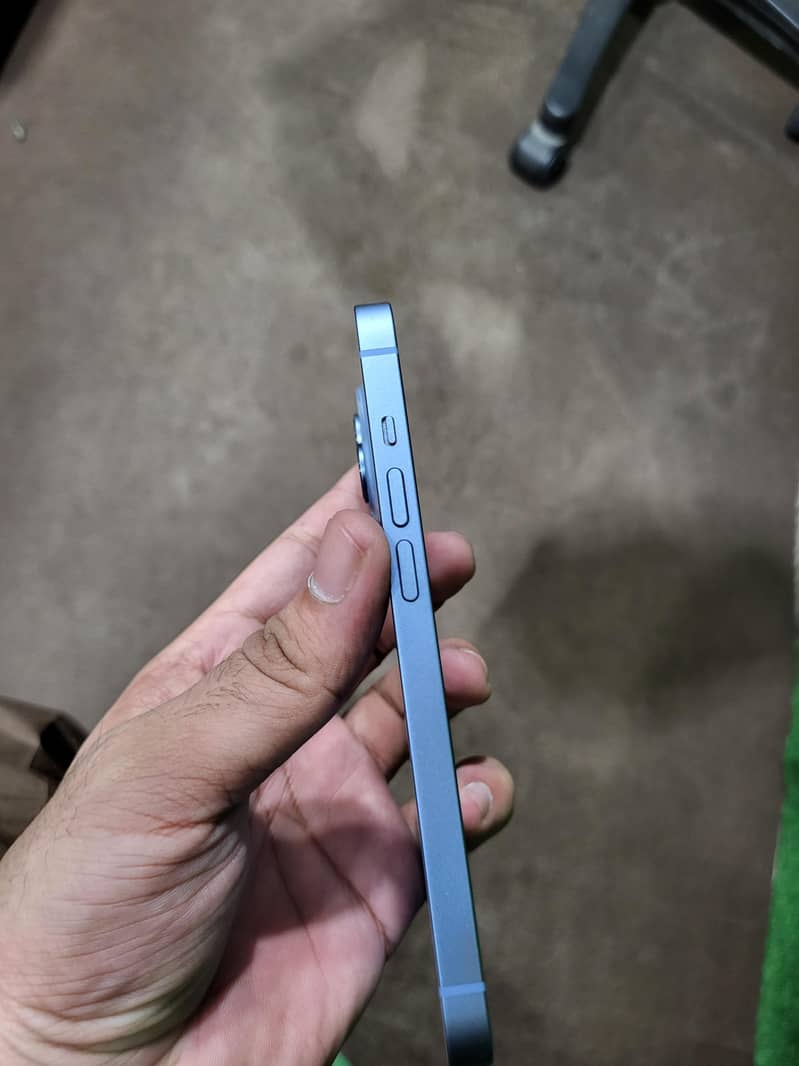 Apple iPhone 14 2