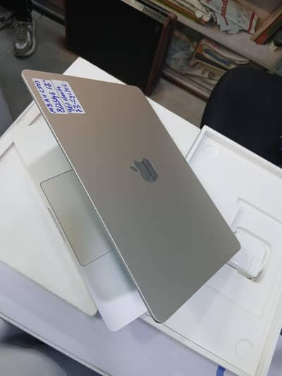 Macbook Air M3, 13.6"