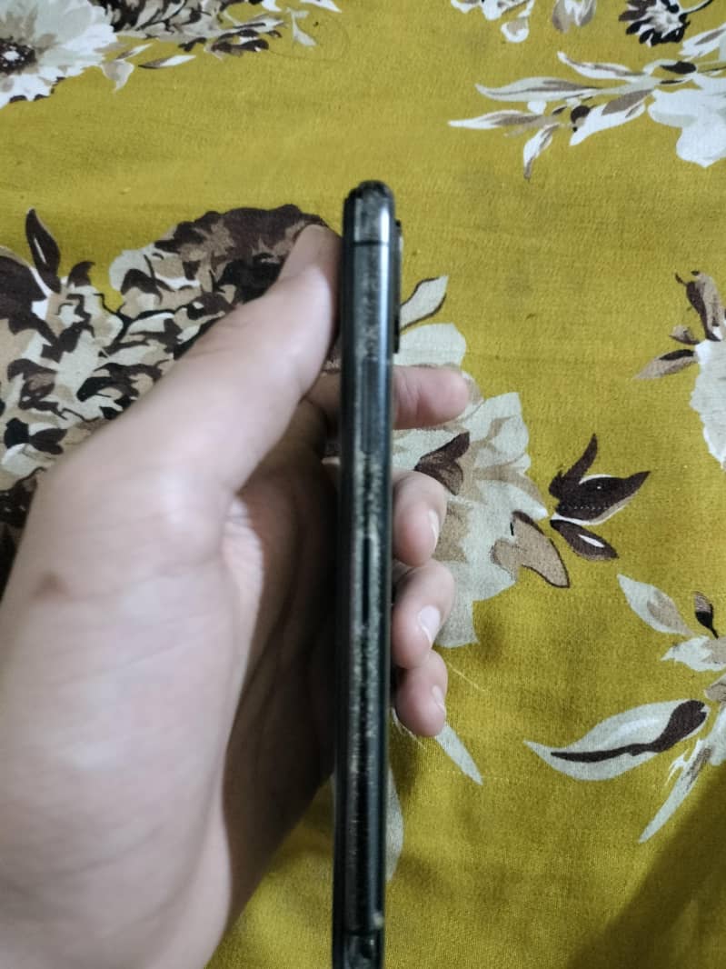 Apple iPhone X 2