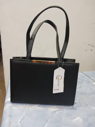 Beautiful and Elegent handbag