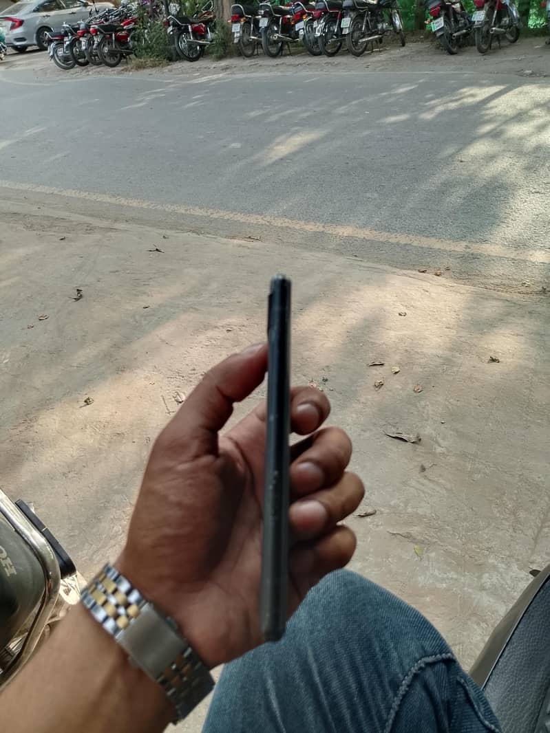 Google Pixel 6a 1