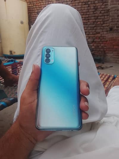 OPPO Reno4