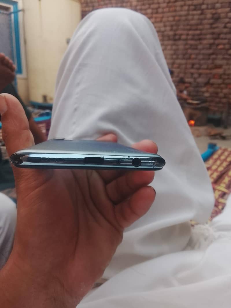 OPPO Reno4 3