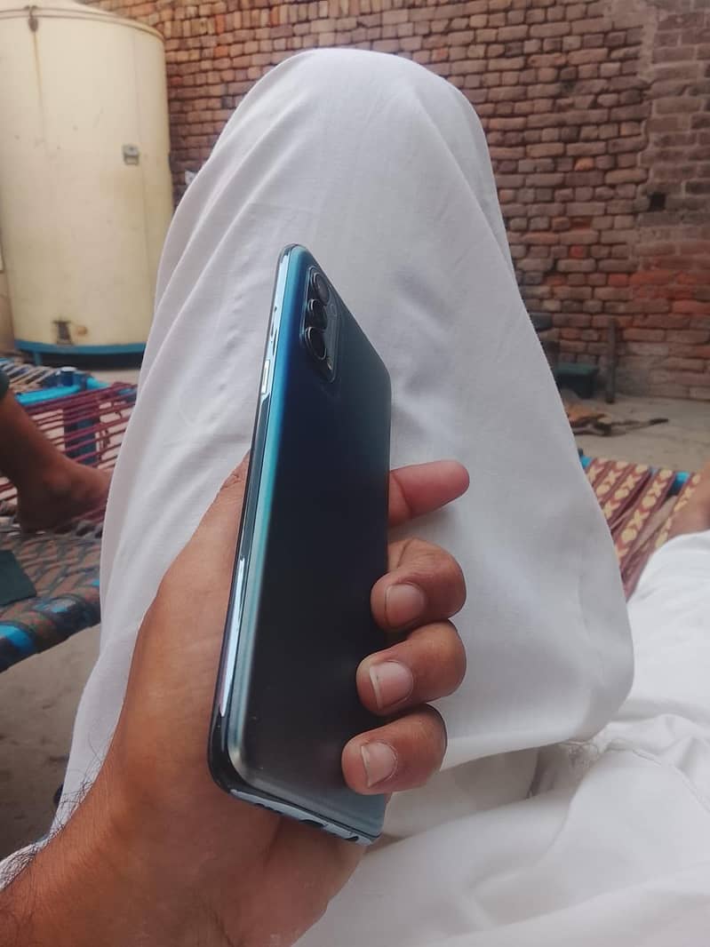 OPPO Reno4 7