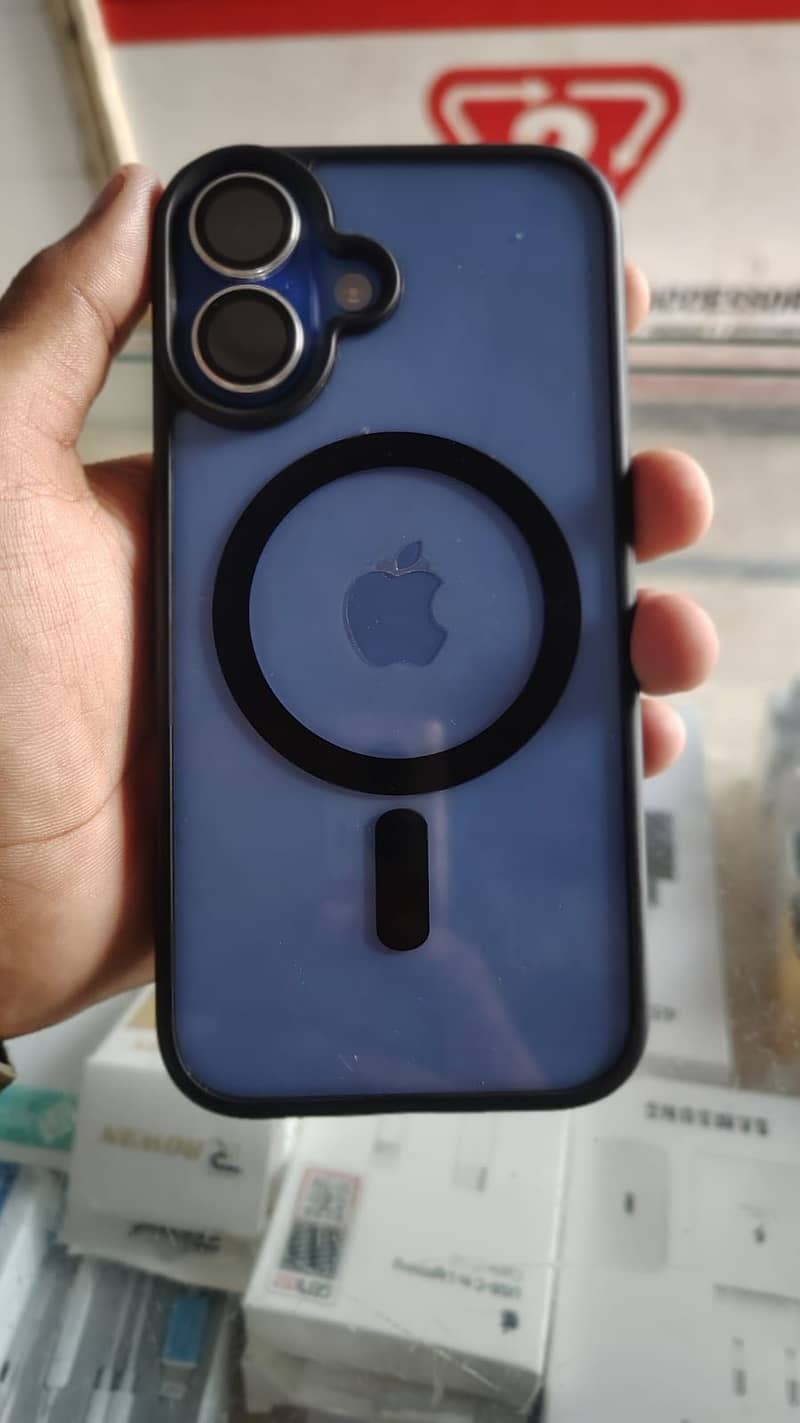 Apple iPhone 16 0