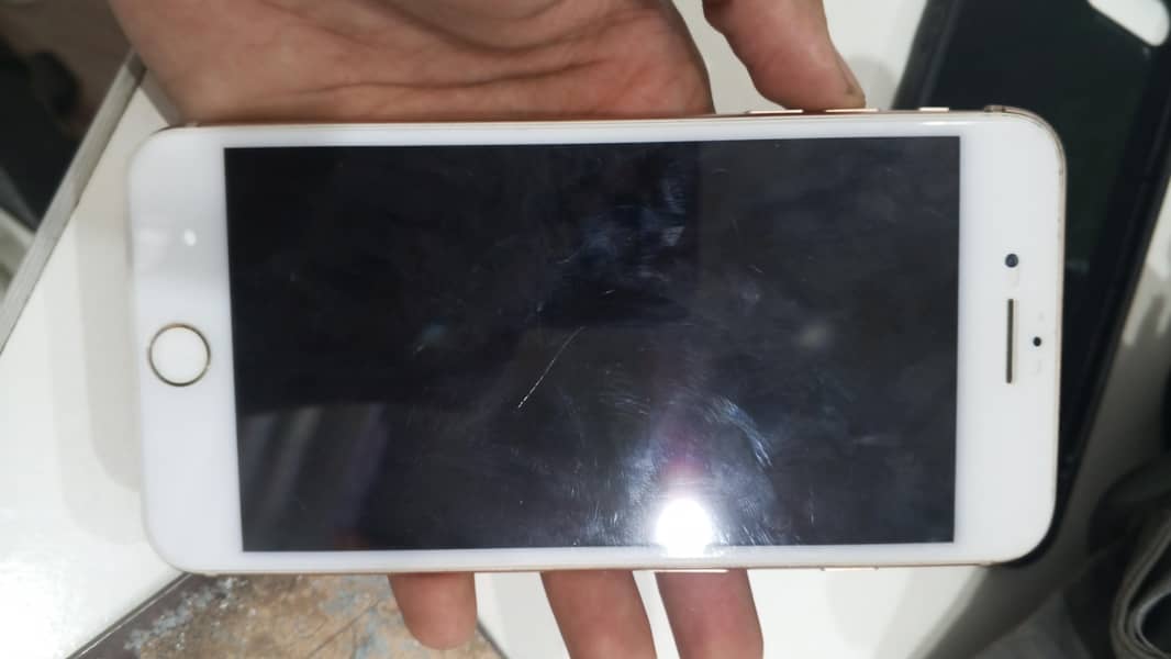 iphone 8 plus 4