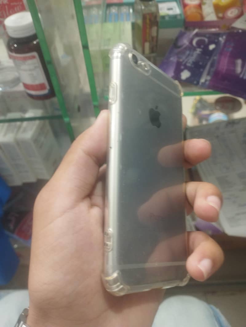 Apple iPhone 6S 1