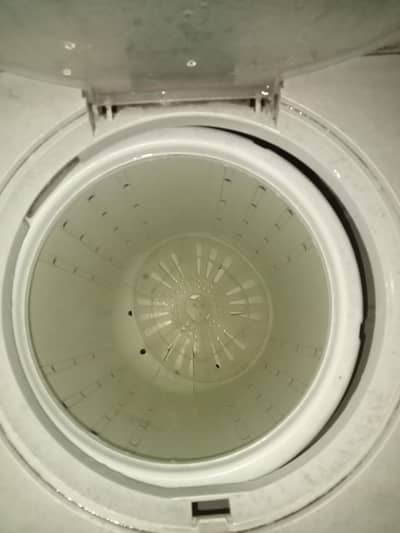 HAIER SINGLE DRYER 3YEAR USED