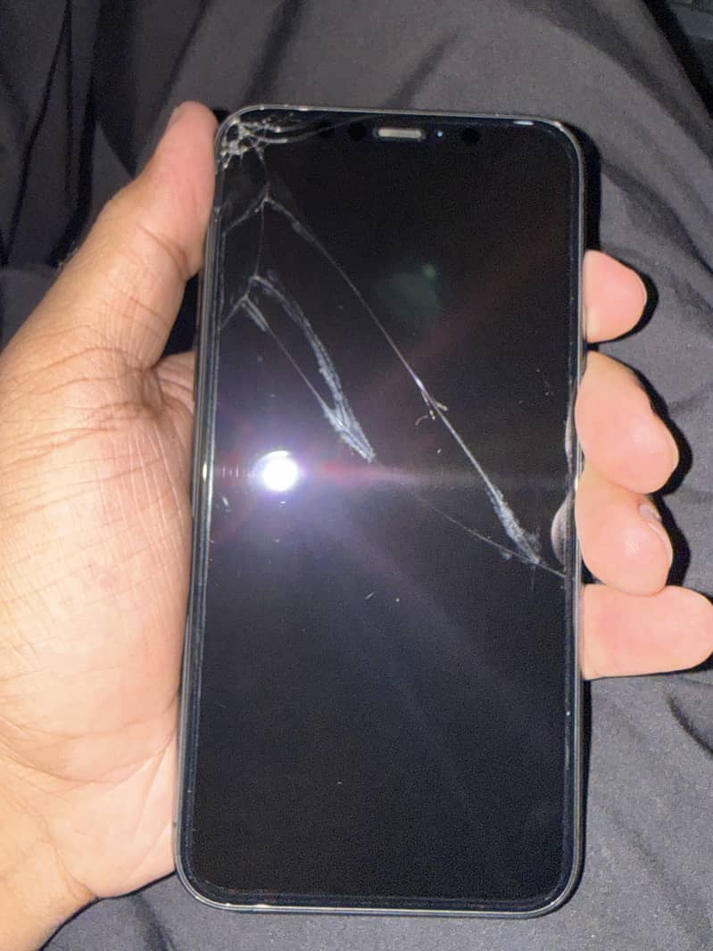 Apple iPhone 11 Pro 6