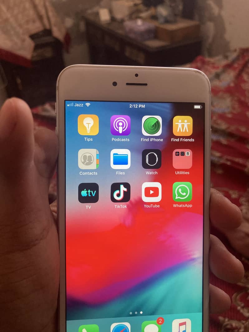 Apple iPhone 6 Plus 5