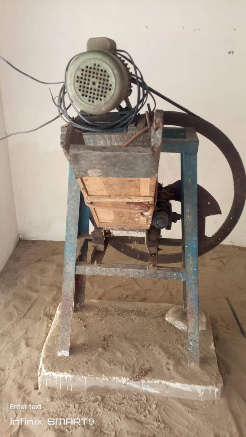 Toka machine 2002 model with 3hp motor -chakwal 0