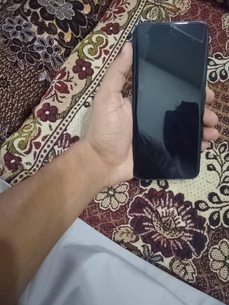 Tecno Spark 40 pro plus 5