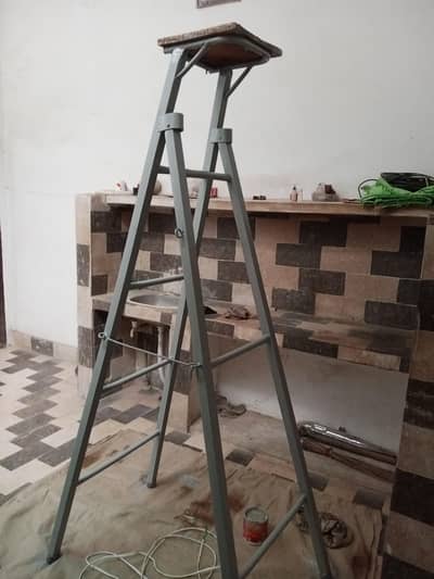 stool