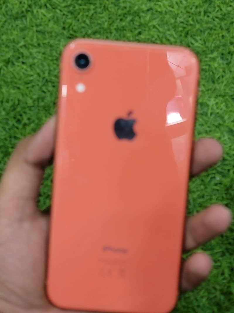 iPhone XR 0