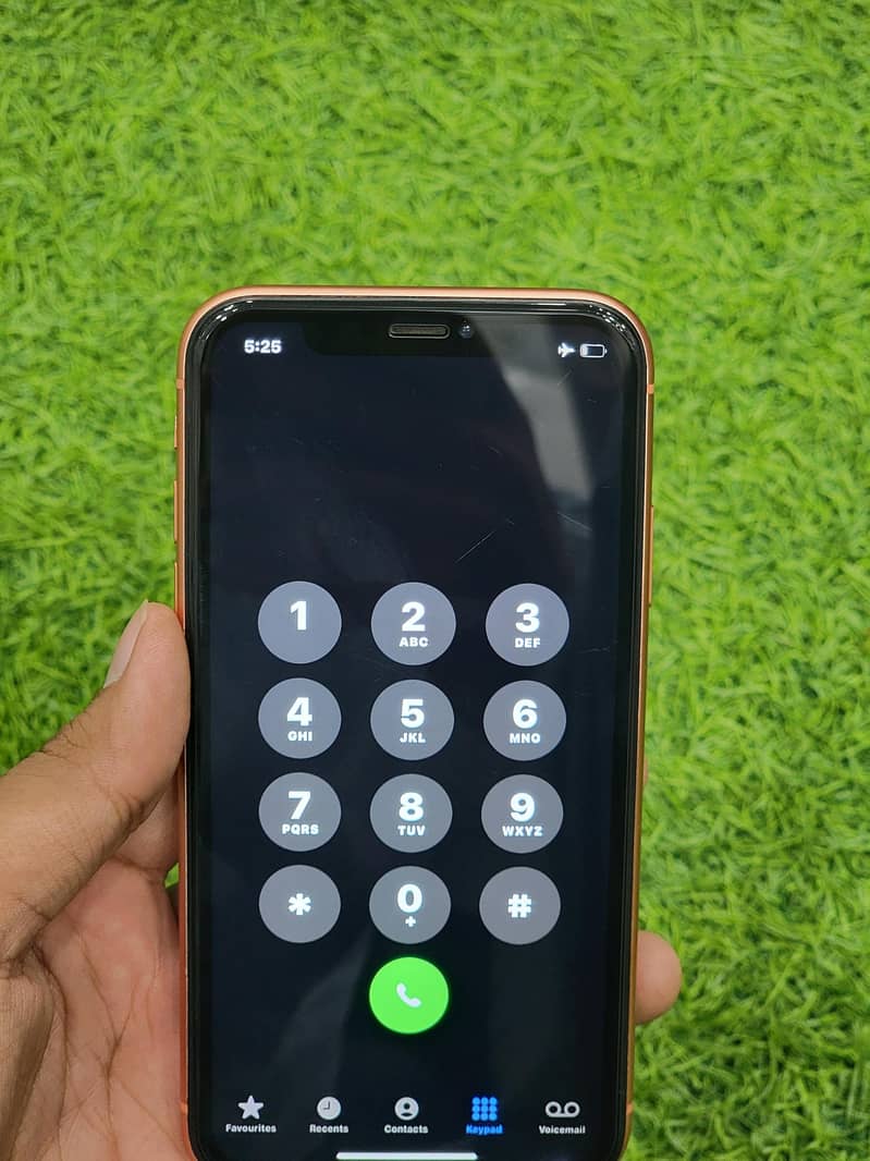 iPhone XR 5
