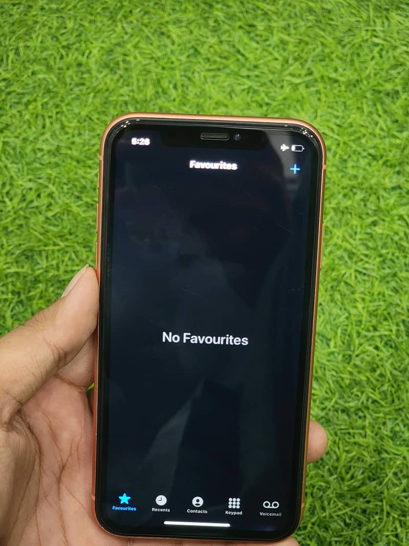 iPhone XR 9
