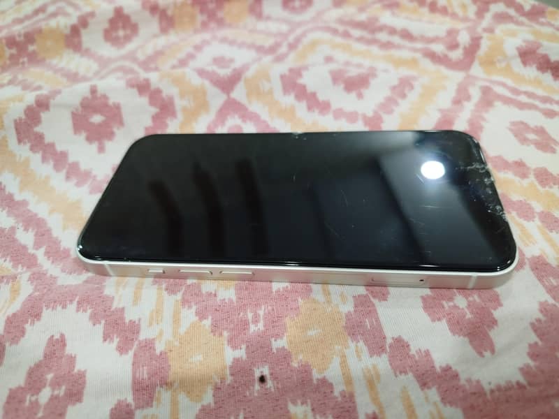 Apple iPhone 13 6