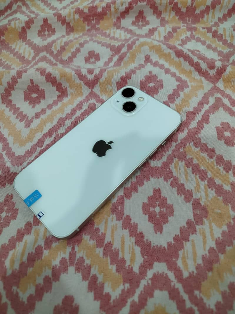 Apple iPhone 13 7