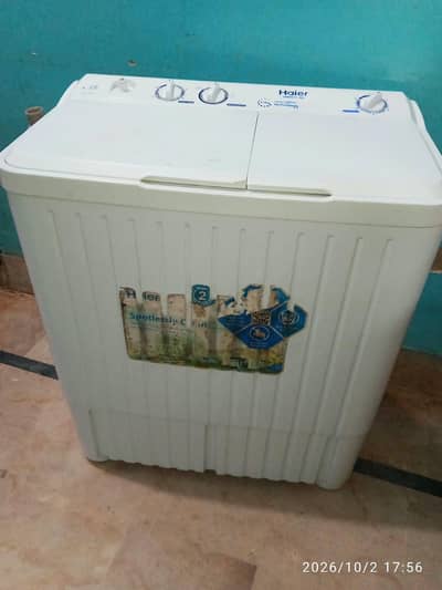 Haiet washing machine twin tub model number HWM 75-AS