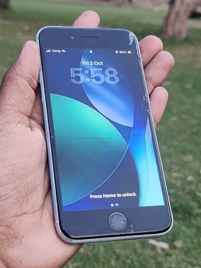Apple iPhone SE 128gb factory unlocked