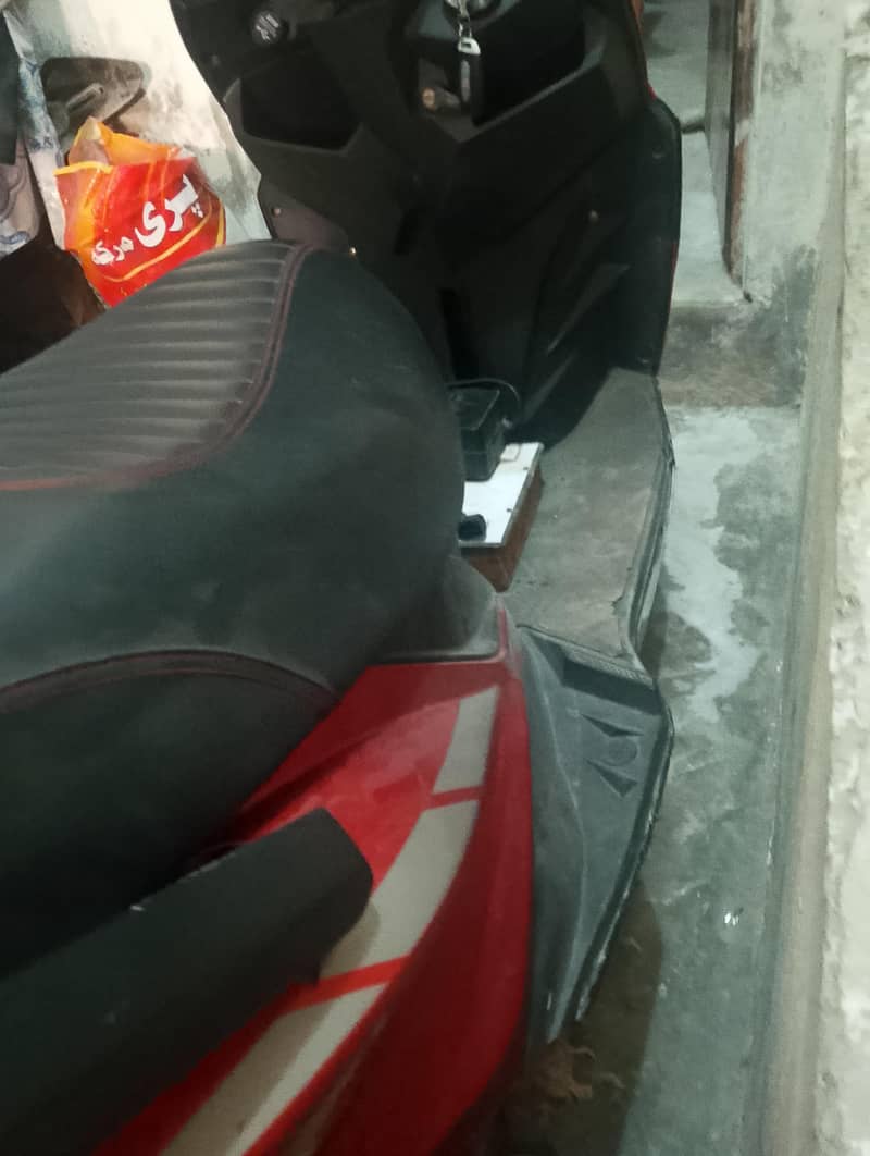super star e scooty 4