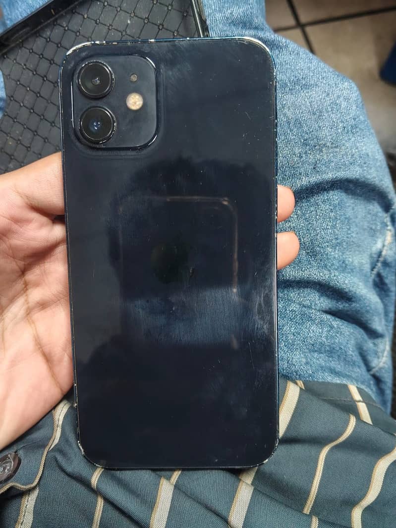 Apple iPhone 12 1