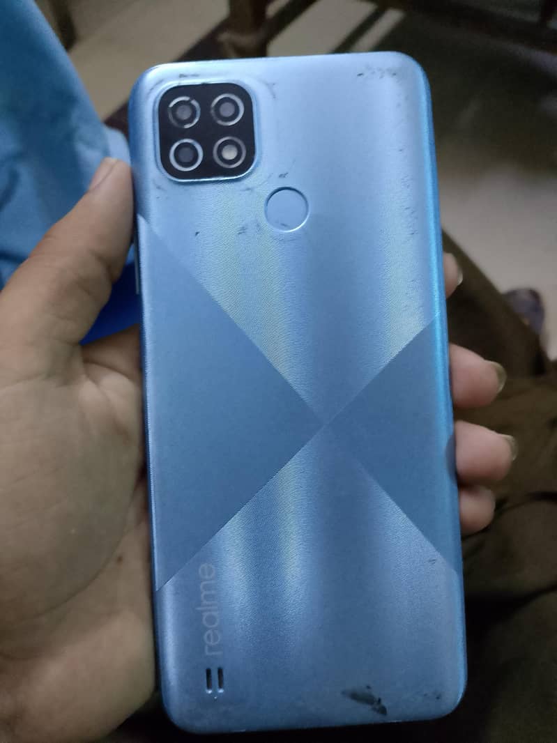 Realme C21 1
