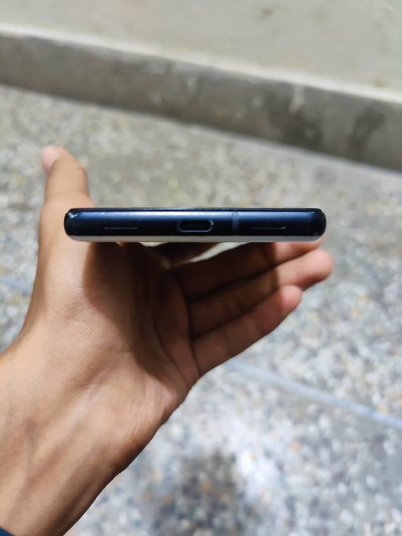 Google Pixel 6a 5