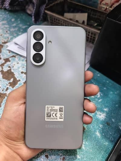 Samsung a17 | Genuine |PTA Approved | Urgent sale