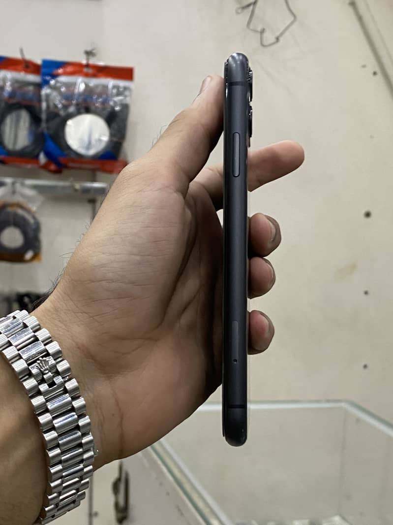 Apple iPhone 11 approved 3