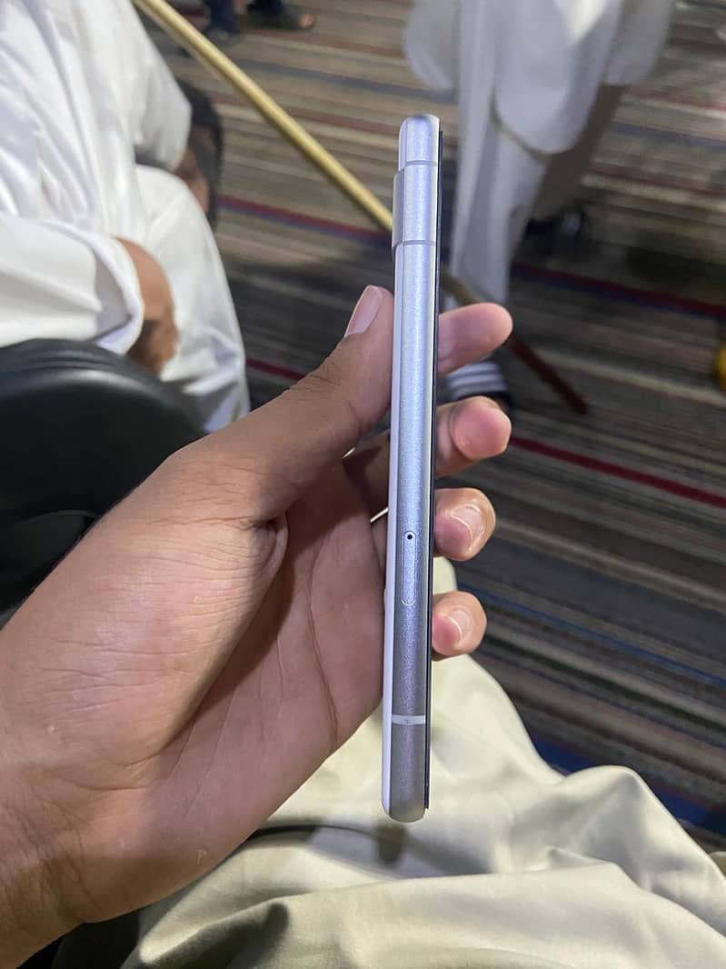 pixel 7a 4