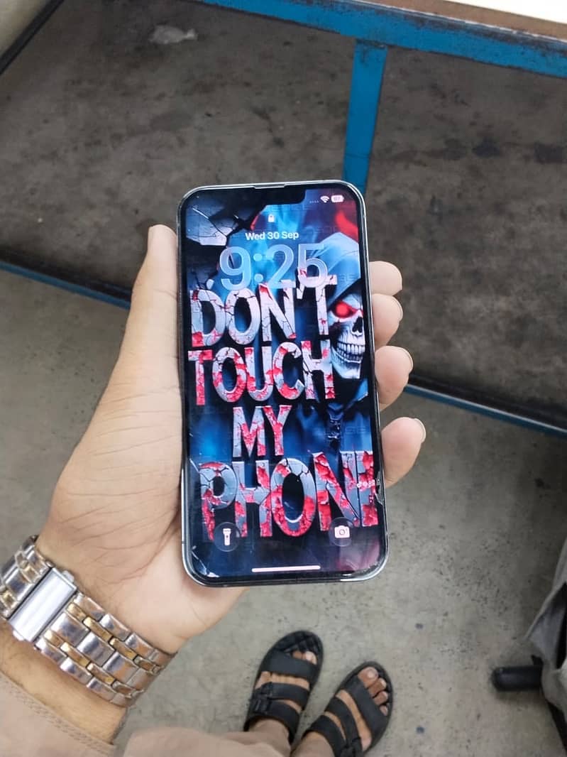 Apple iPhone 13 Pro 2