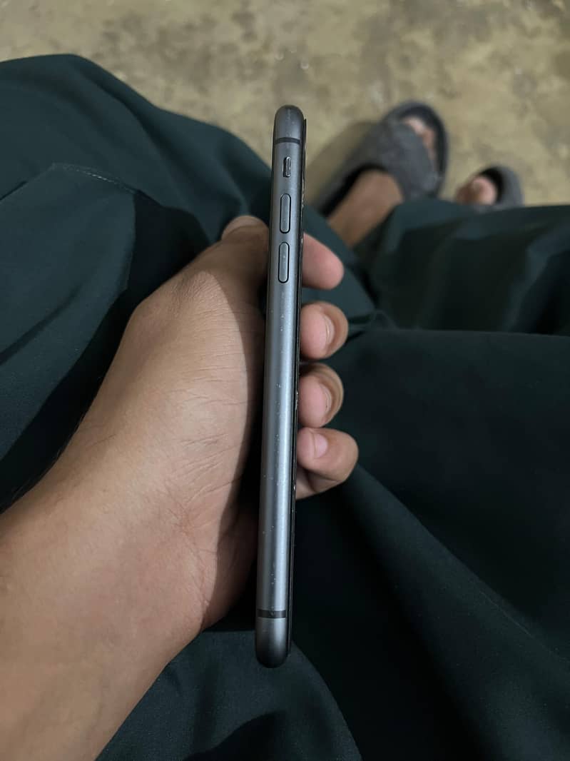 Apple iPhone 11 2
