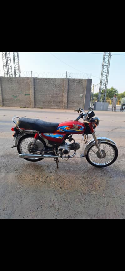 United 70 / Exchange possible with honda 125