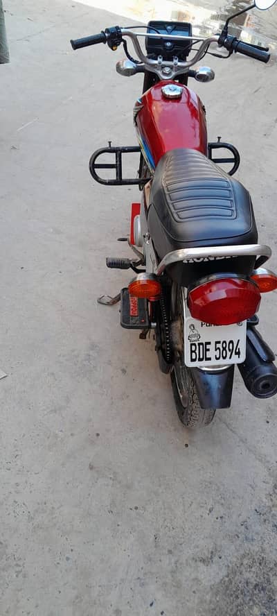 Honda 125 h all ok 10/10 condition h