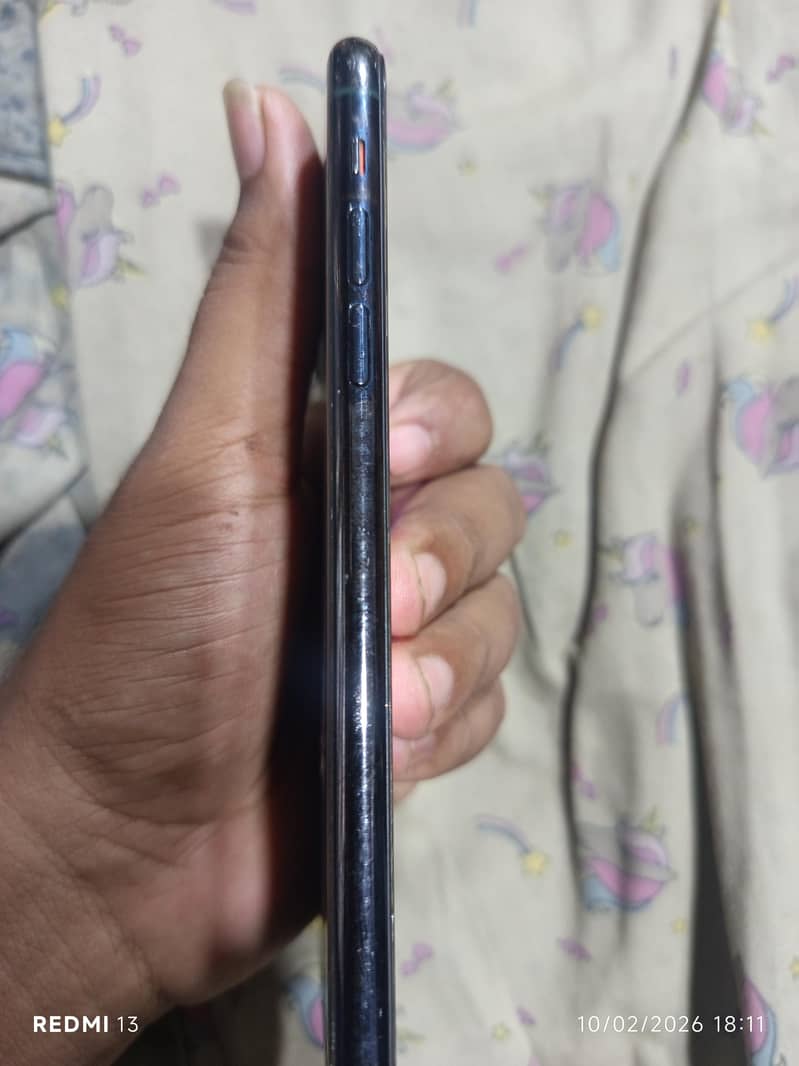 Apple iPhone 11 Pro Max 3