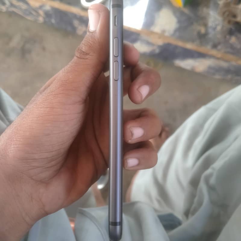 Apple iPhone 8 2