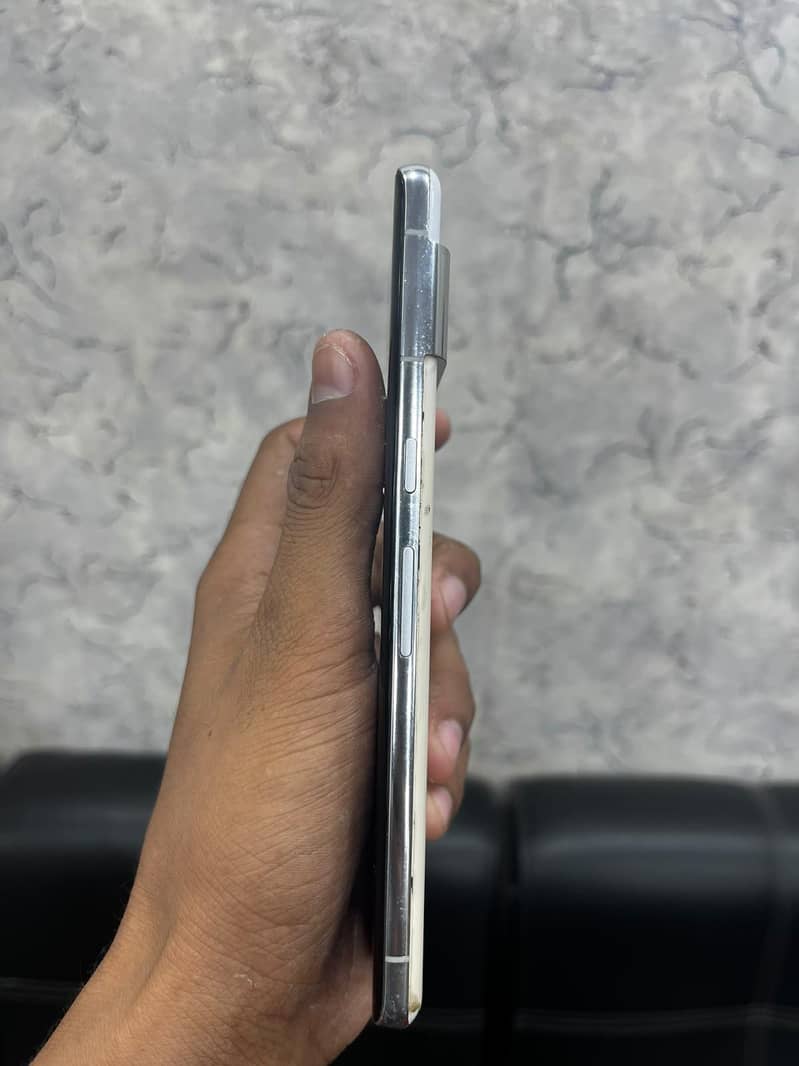 Google Pixel 7 Pro 4