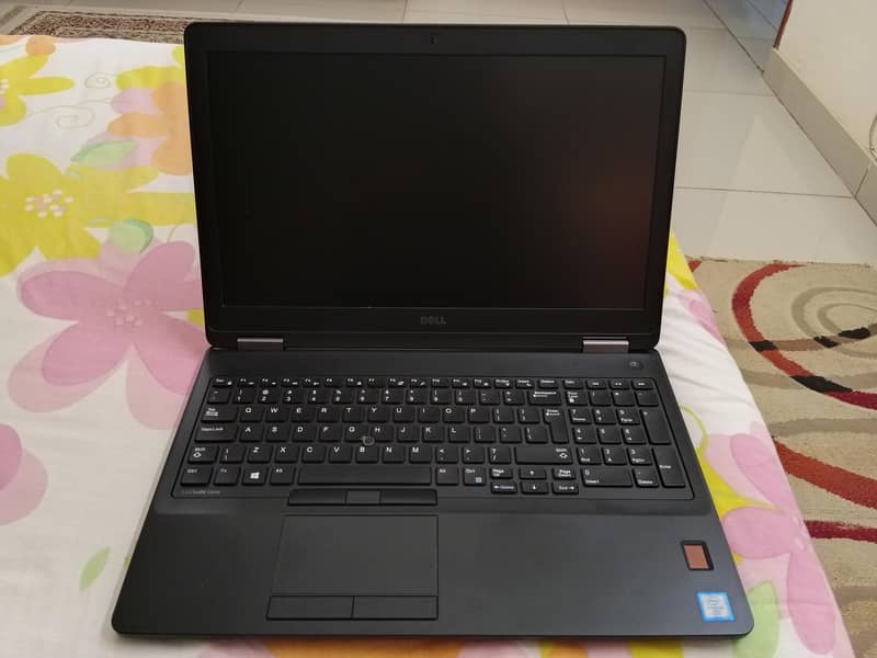 Dell Latitude E5570 1