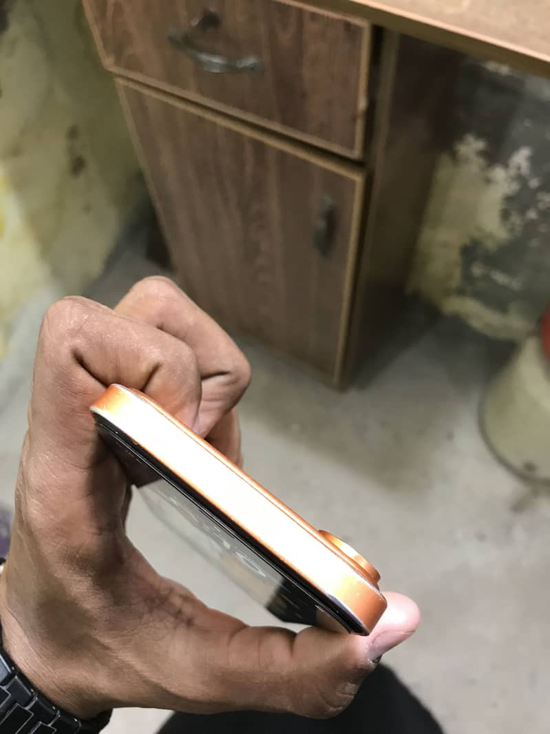 Apple iPhone XR converted 1