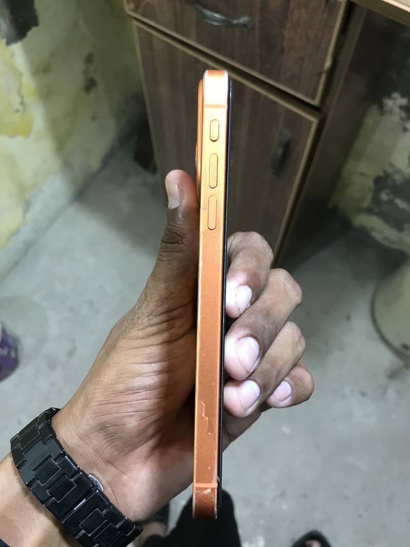 Apple iPhone XR converted 5
