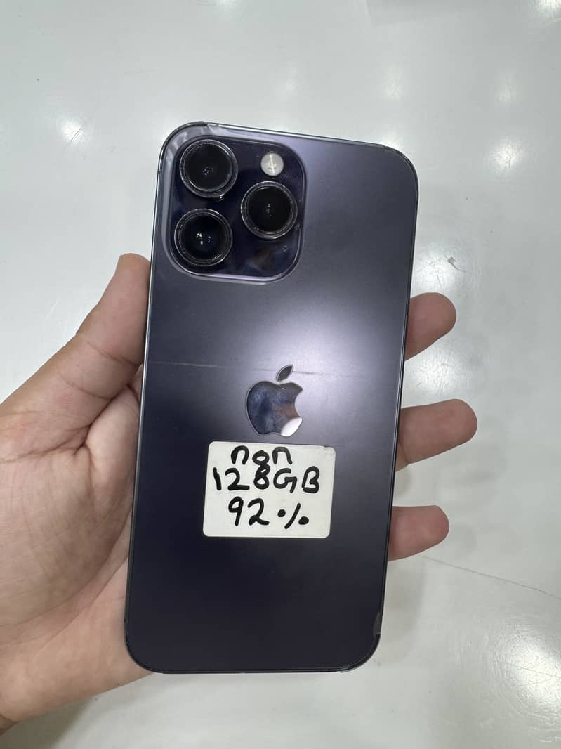 Apple iPhone 14 Pro Max 1