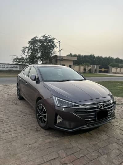 Hyundai Elantra 2025